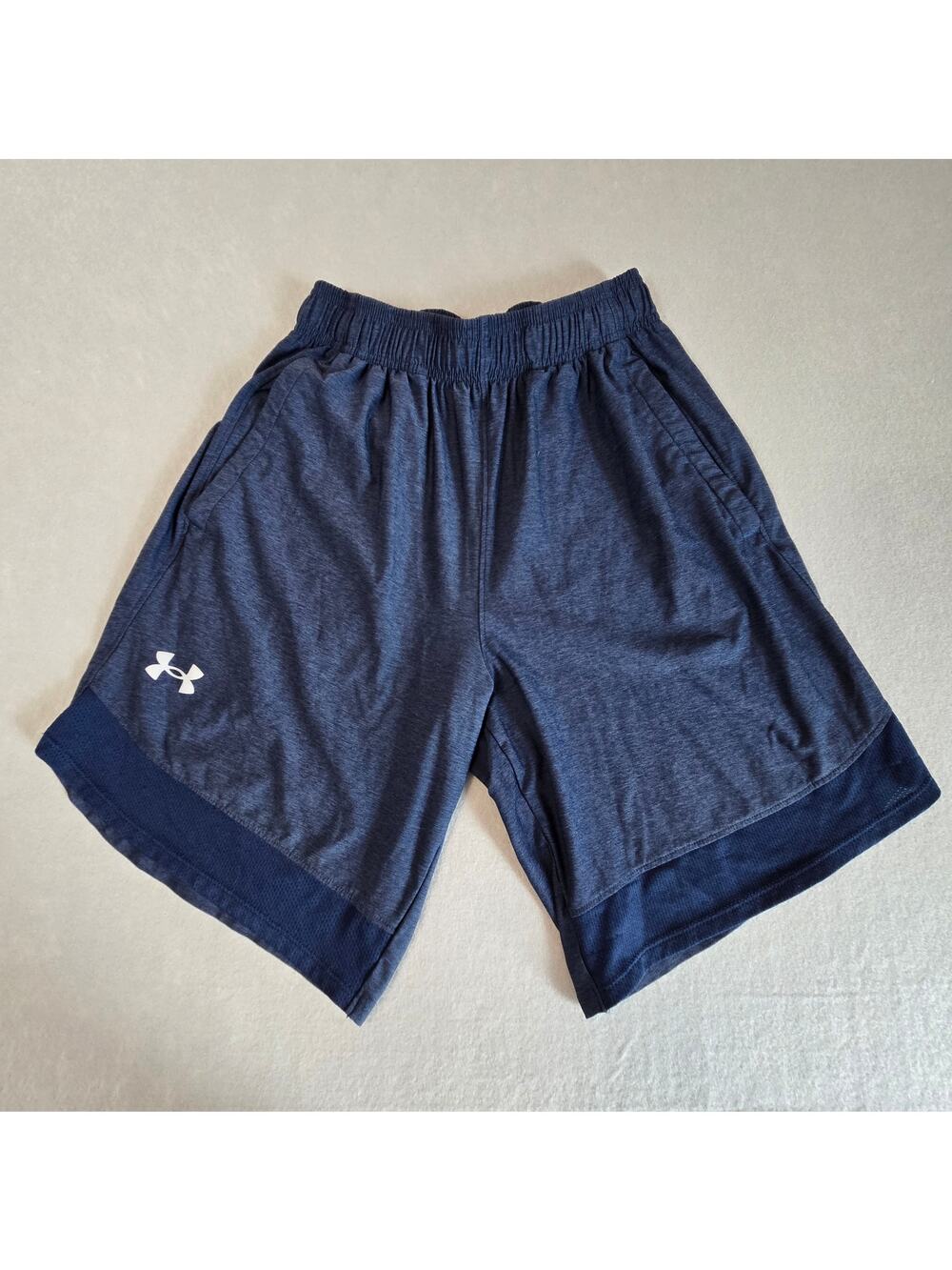 Under Amour Men's Blue Workout Shorts with Pockets Mesh Leg Trim Size Small